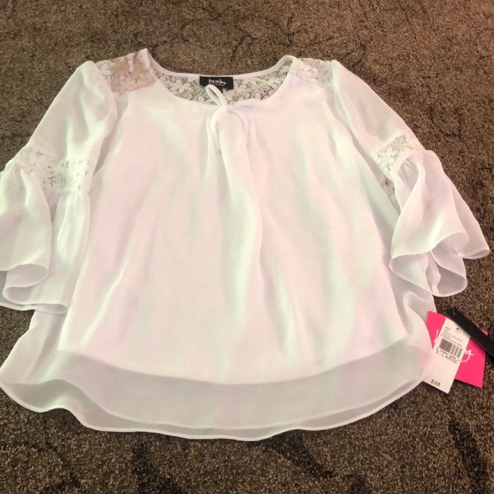 White dress shirt